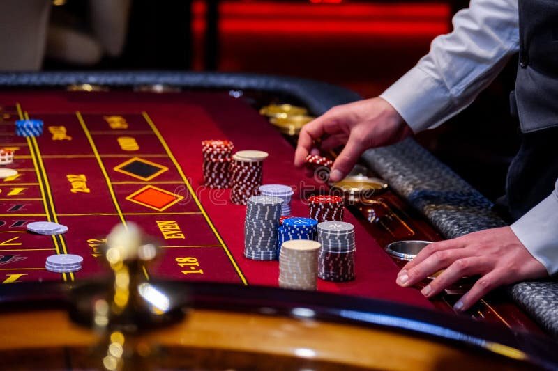 888slot apk ငါးပစ်ဂိမ်း Jackpot Bonus Round တွင် Golden Fish နှင့် Diamond Fish များ ပေါ်နေသော မြင်ကွင်း